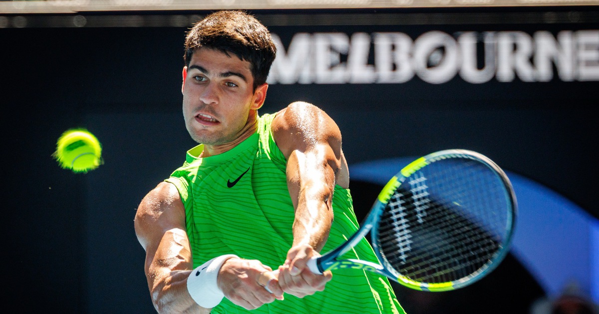 Alcaraz áp sát kỷ lục của Big 3 sau khi đăng quang giải Qatar mở rộng