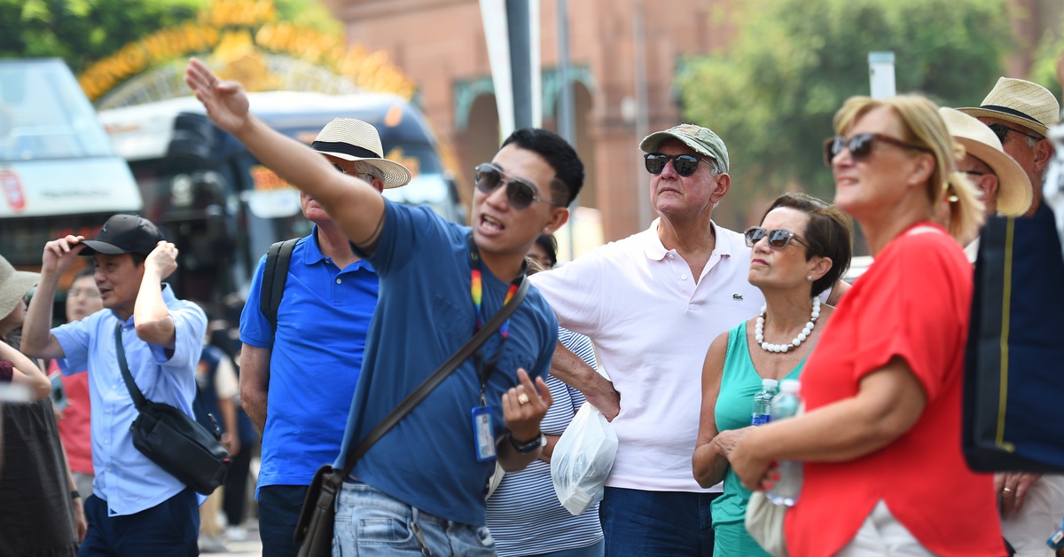 Tin tức sáng 23-2: Doanh thu du lịch TP.HCM đạt 12.150 tỉ đồng trong kỳ nghỉ Tết