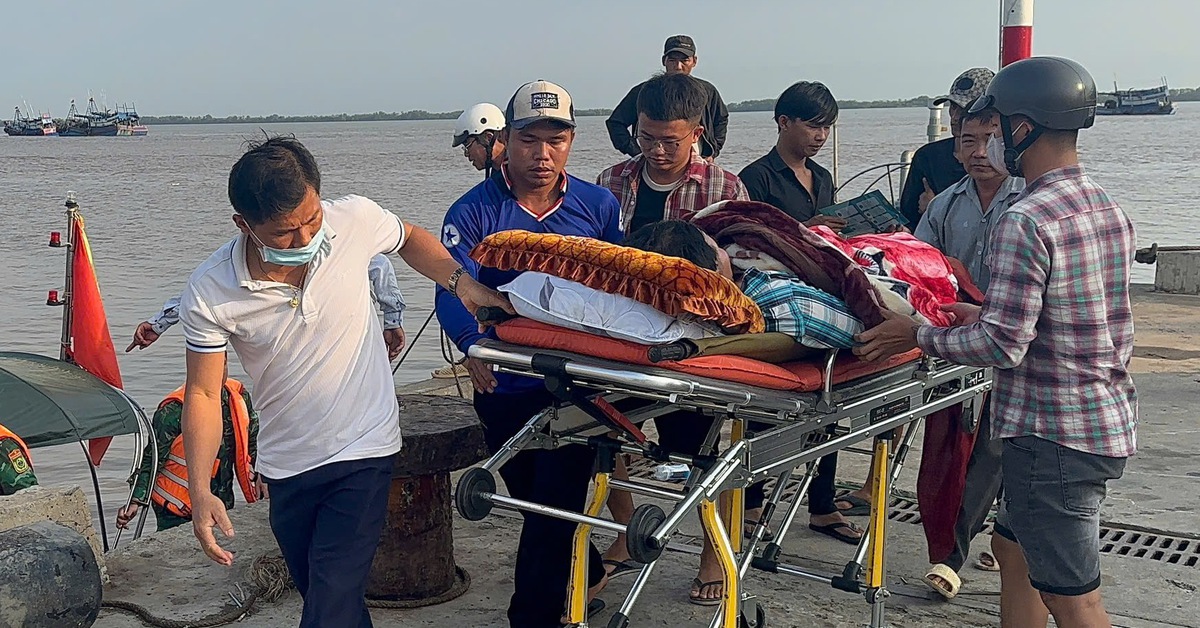 Kịp thời ứng cứu thuyền trưởng bị đột quỵ trên biển