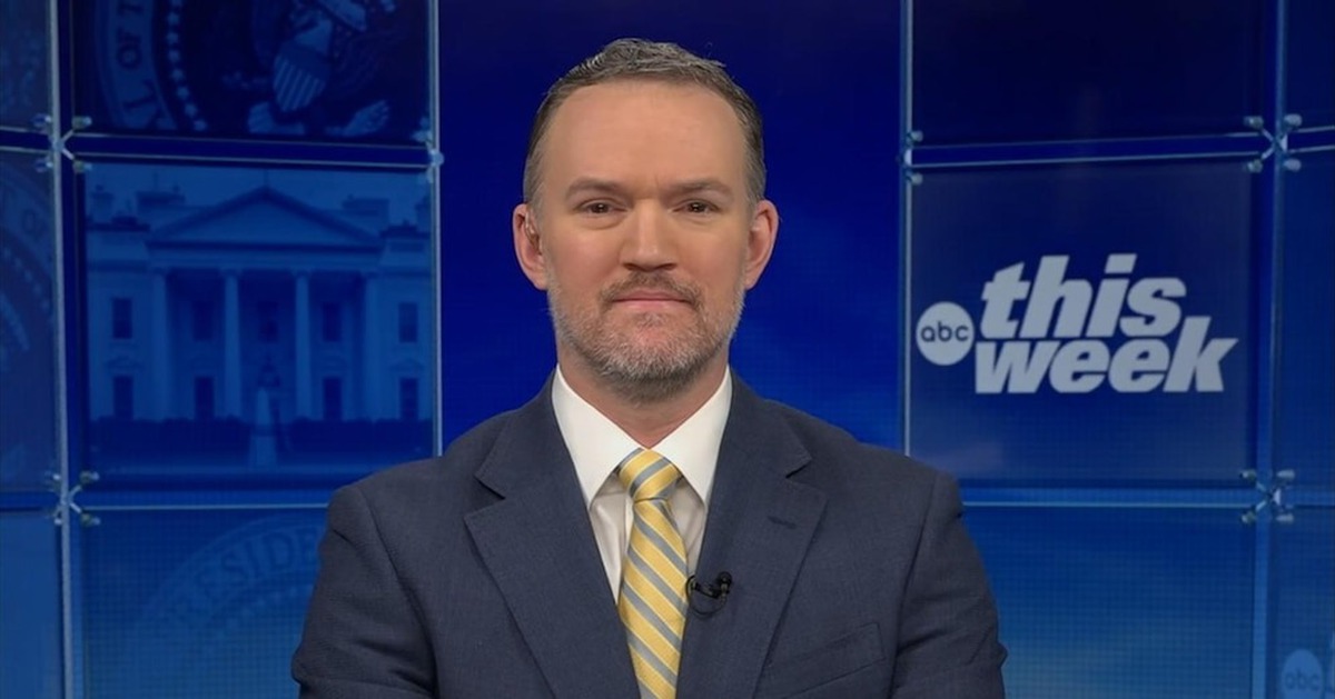 Chính quyền ông Trump giải đáp lý do áp thuế toàn cầu 15% và nhiều câu hỏi về thuế quan