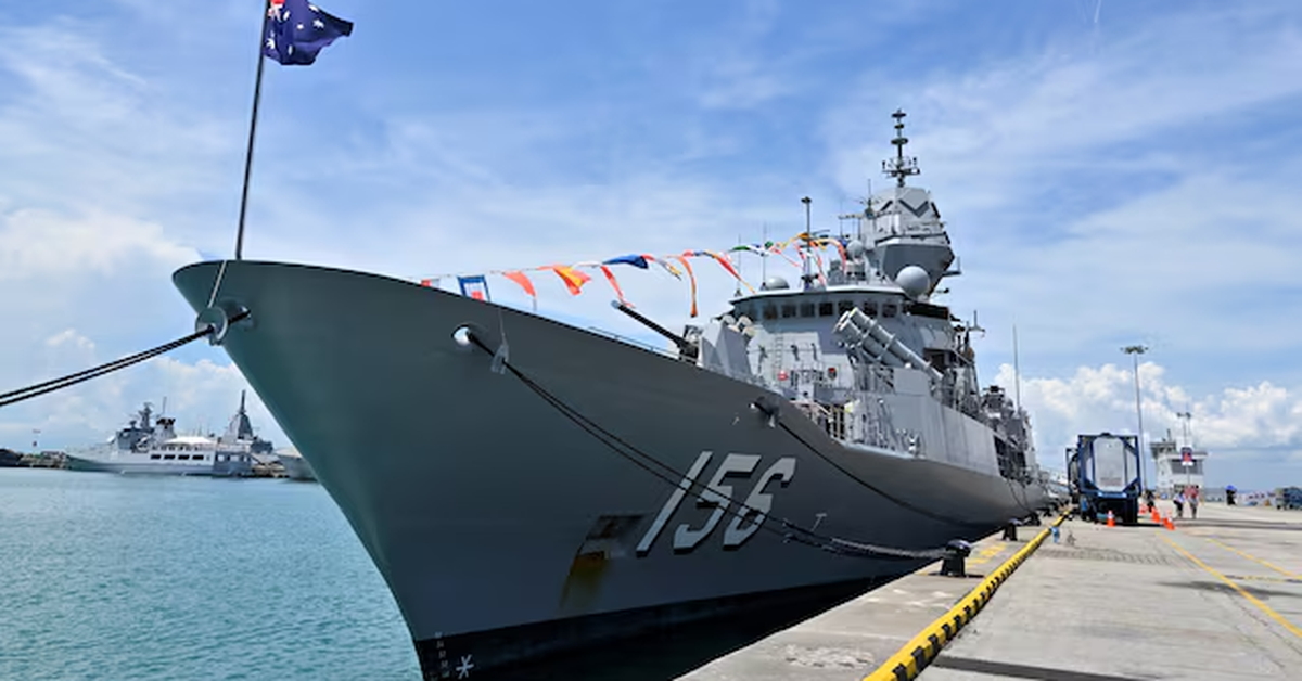 Tàu chiến Úc vượt eo biển Đài Loan, Trung Quốc giám sát từng hải lý