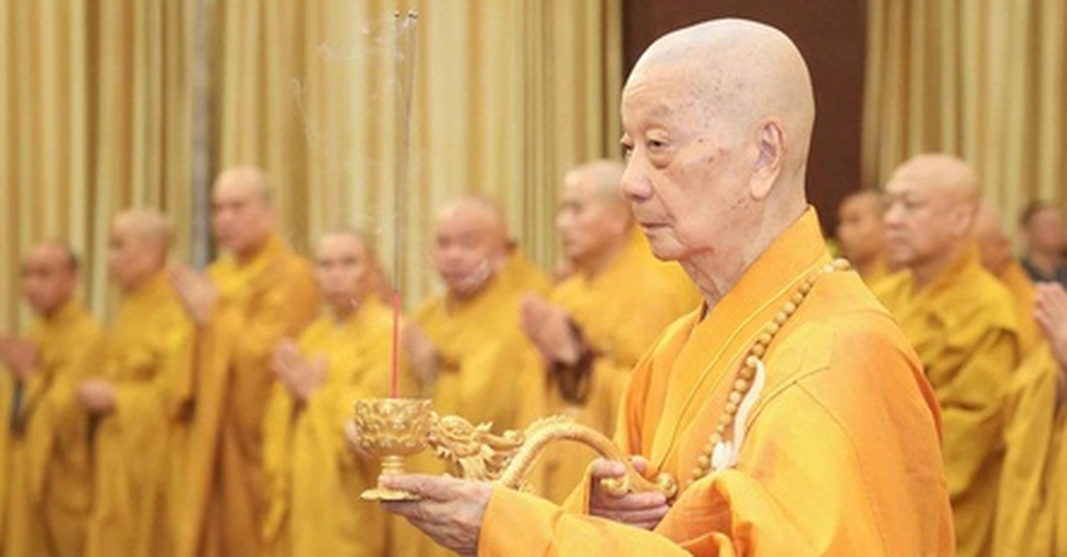 Đức Pháp chủ Thích Trí Quảng khai đàn Pháp hội Dược Sư tại Việt Nam Quốc Tự