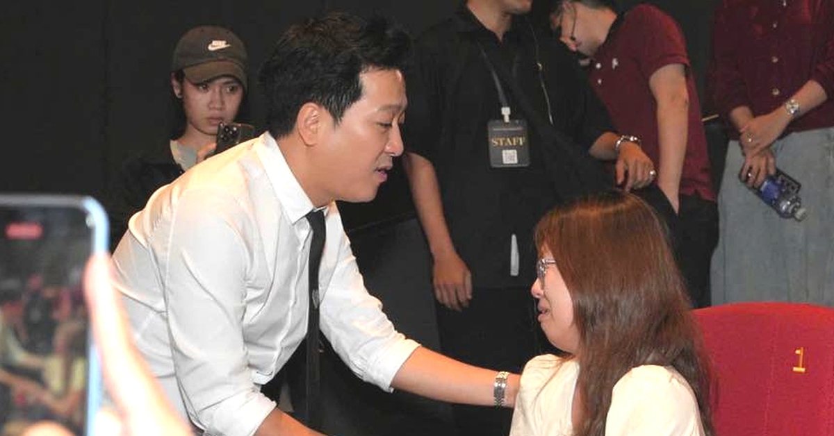 Cô gái 20 tuổi khóc vì cha mẹ bệnh nặng, Trường Giang hứa: 'Để chú lo'