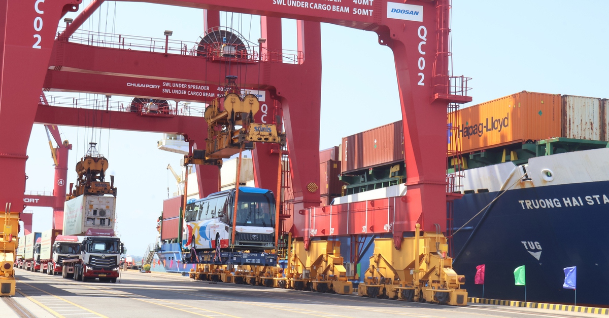 THACO khánh thành 3 nhà máy tổng vốn 70 triệu USD, xuất khẩu các lô hàng đầu năm với 500 container