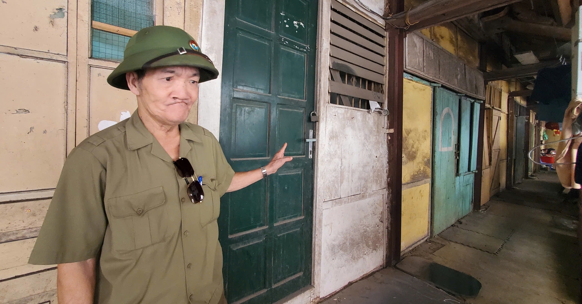 Khu tập thể cũ Hà Nội - giấc mơ thời nghèo khó - Kỳ 1: Màu thời gian ở khu tập thể gỗ đầu tiên