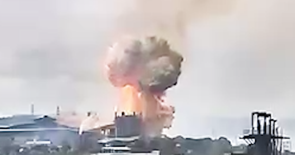 Khoảnh khắc phát nổ rung chuyển khu vực nhà máy phốt pho ở Lào Cai, một người chết