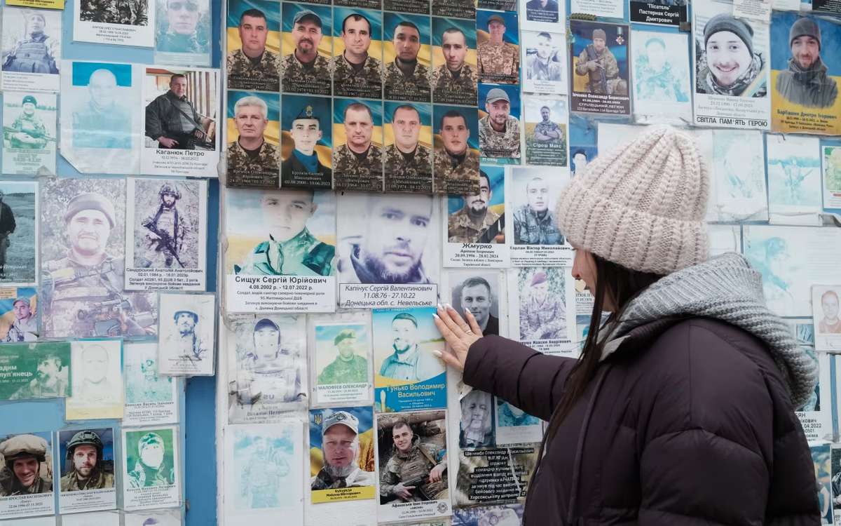 Ukraine và nỗi ám ảnh 'đất nước của góa phụ, trẻ mồ côi'