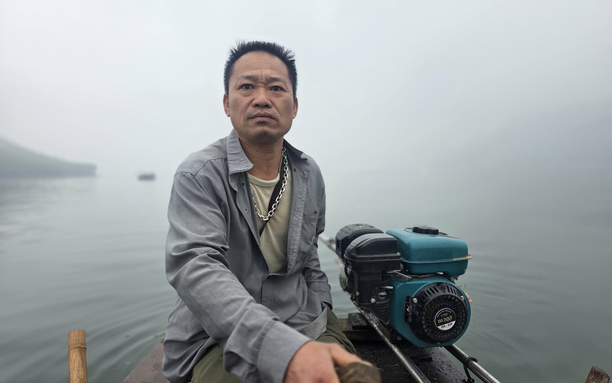 Trao bằng khen người cứu 6 nạn nhân vụ chìm tàu trên hồ Thác Bà