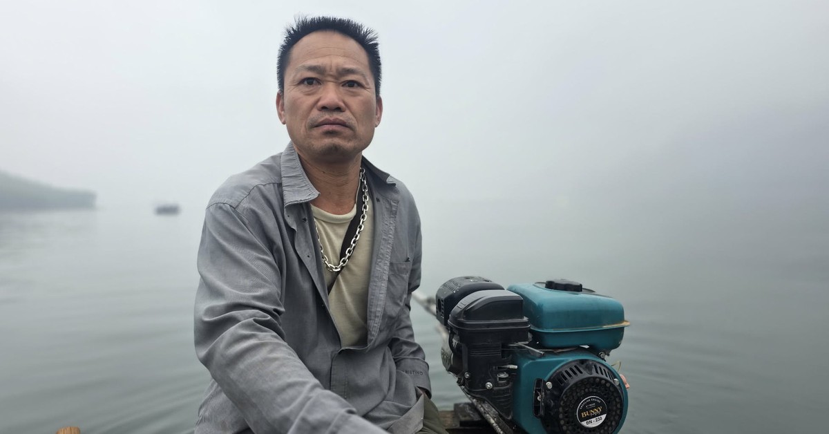 Trao bằng khen người cứu 6 nạn nhân vụ chìm tàu trên hồ Thác Bà