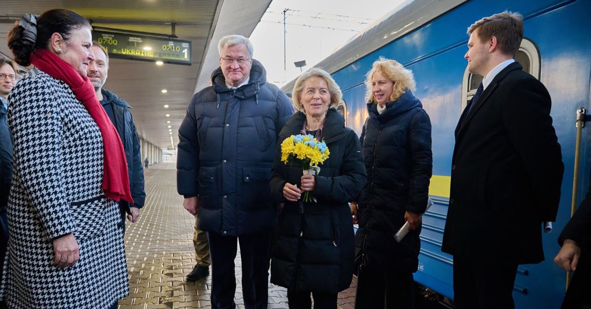 Chuyến tàu giường nằm chạy xuyên đêm chở hàng chục lãnh đạo châu Âu đã tới Ukraine