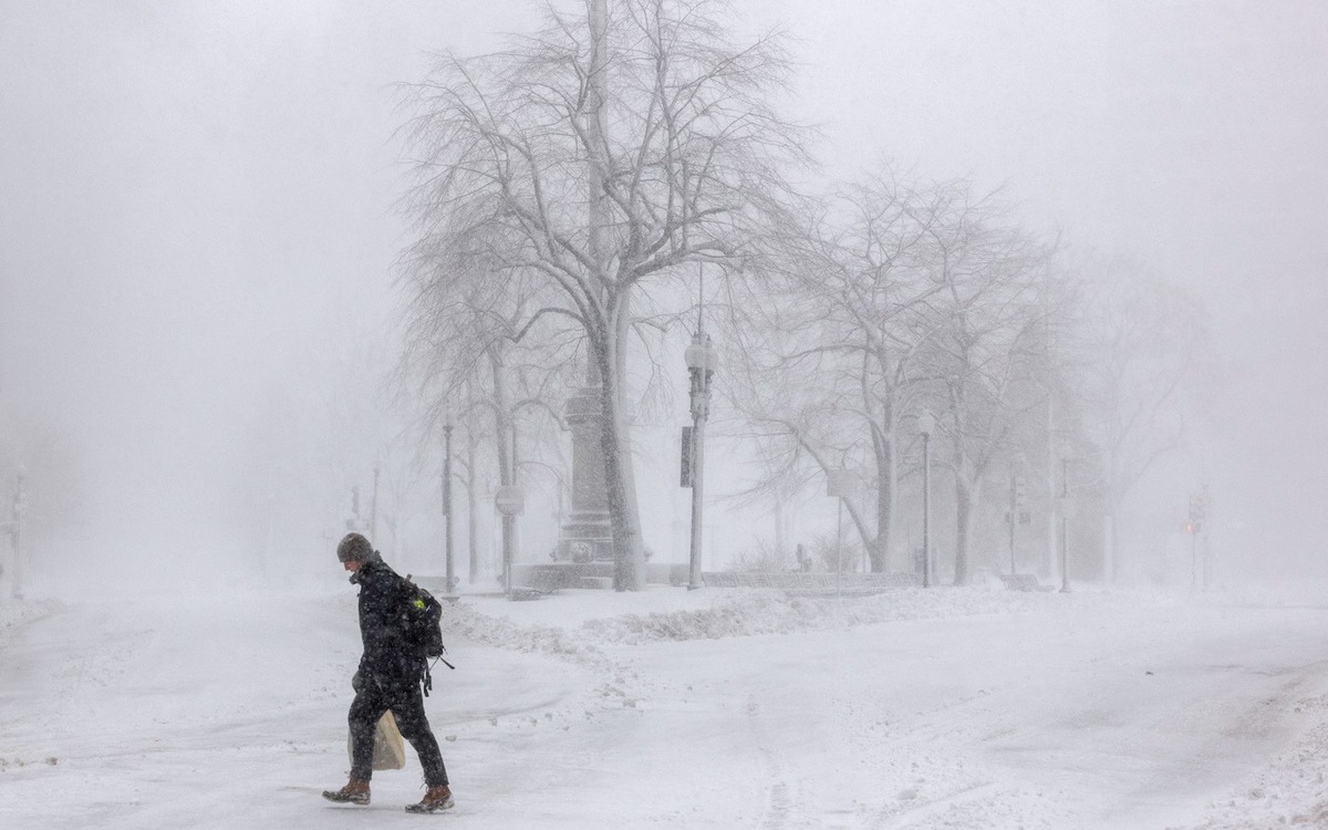 Bão tuyết 'quái vật' càn quét Bờ Đông Mỹ: Biến động tự nhiên hay hồi chuông khí hậu?