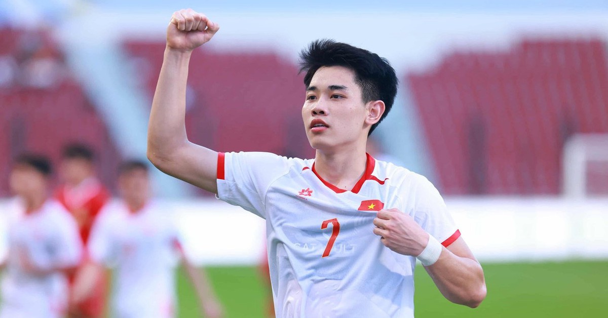 Cầu thủ Đình Bắc, ca sĩ Đức Phúc được đề cử Gương mặt trẻ Việt Nam tiêu biểu