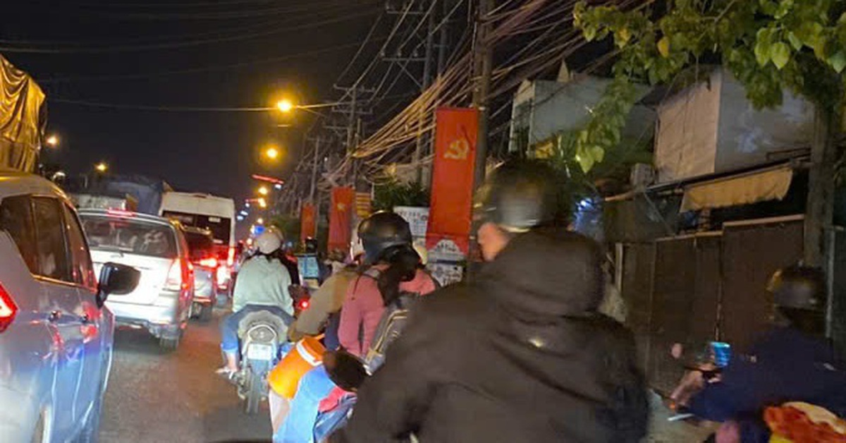 Đi từ miền Tây tới TP.HCM 120km mất hơn 8 tiếng, mong sớm cải thiện