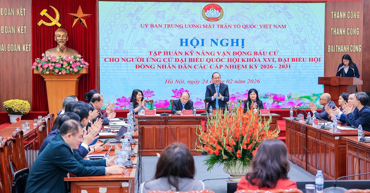 Tập huấn kỹ năng vận động bầu cử cho người ứng cử đại biểu Quốc hội khóa XVI và đại biểu HĐND