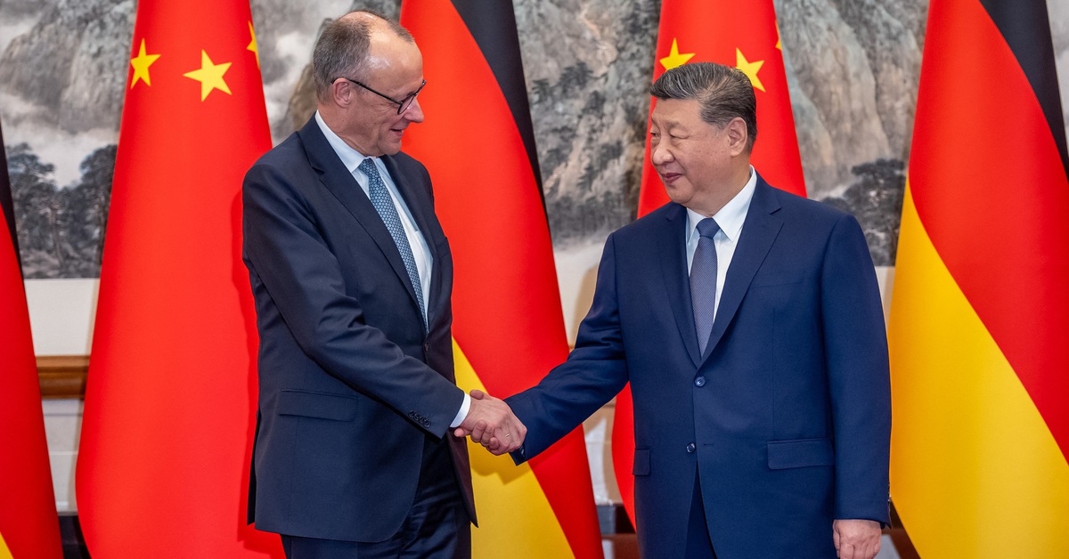 Ông Tập tiếp Thủ tướng Đức, hứa mua thêm tối đa 120 máy bay Airbus