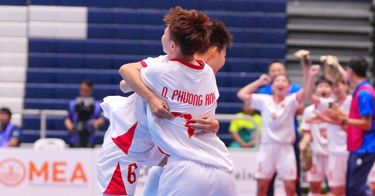Futsal nữ Việt Nam thắng trận đầu tiên ở giải vô địch Đông Nam Á