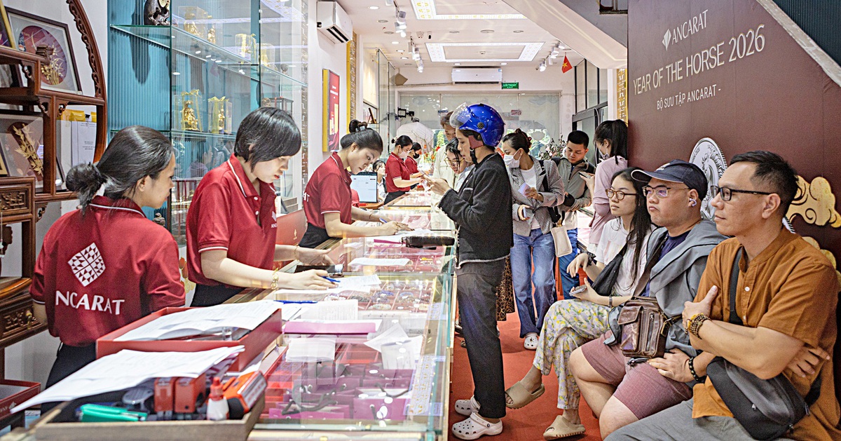 Giá vàng cao, vàng mini lên ngôi ngày Thần Tài