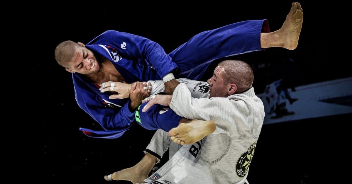 Vì sao nhu đạo lên được võ đài MMA, thái cực quyền lại không?