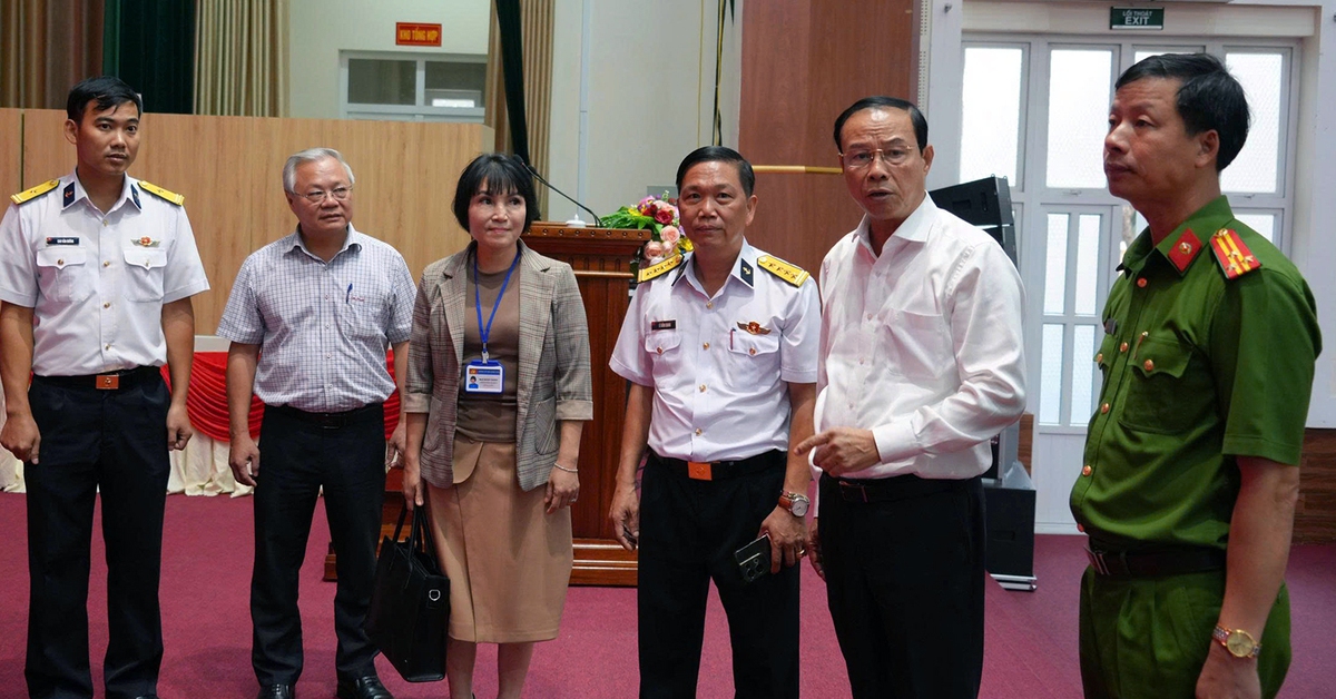 Lãnh đạo TP.HCM kiểm tra công tác bầu cử tại 4 khu vực bỏ phiếu sớm