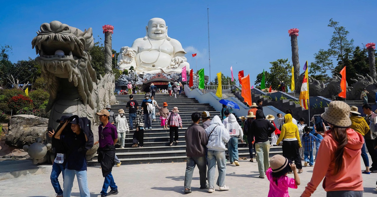 Đề xuất hợp nhất Khu du lịch quốc gia Núi Sam vào Núi Cấm, sau khi dừng thu phí