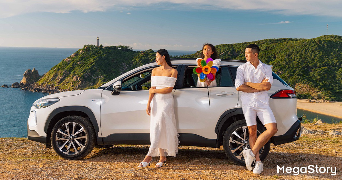 Du xuân xứ Nẫu trên Corolla Cross Hybrid