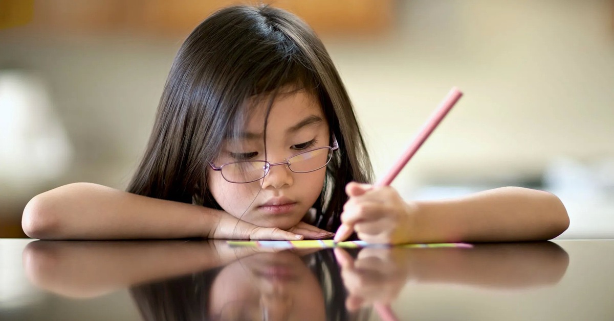 Vì sao 90% nhân loại thuận tay phải?