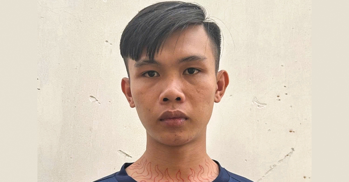 Truy tố thanh niên lái xe bán tải gắn biển số giả tông mô tô cảnh sát giao thông để bỏ chạy