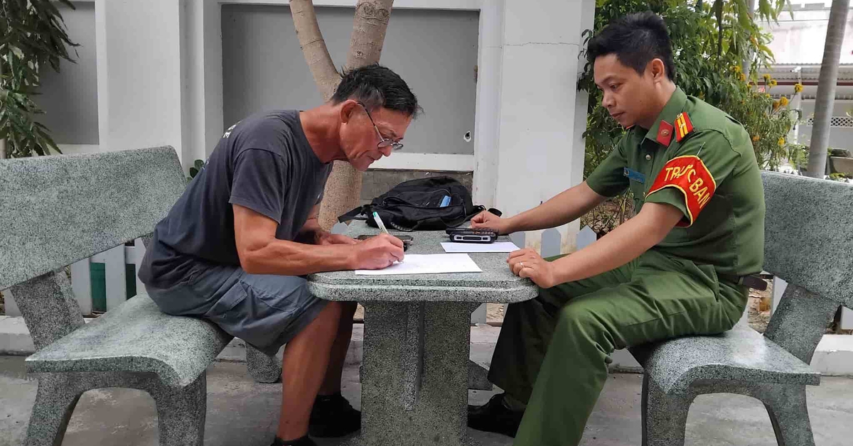 Du khách Pháp viết thư cảm ơn công an sau khi tìm lại điện thoại thất lạc