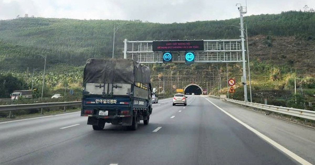 Bộ Xây dựng chấp thuận mức thu phí 5 đoạn tuyến đường cao tốc Bắc - Nam