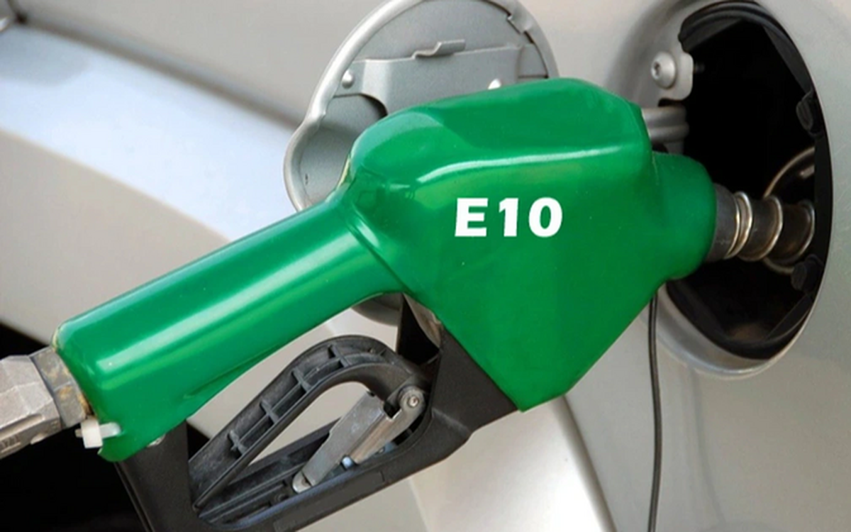 Buộc dùng xăng E10 từ tháng 6, giờ tiêu thụ vẫn hạn chế: Thủ tướng ra chỉ thị