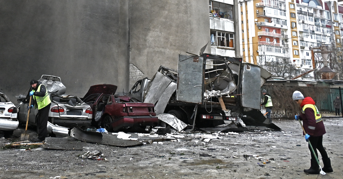 Tin tức thế giới 27-2: Chủ tịch Cuba nói về vụ nổ súng ở biển; Mỹ, Ukraine họp tái thiết hậu chiến