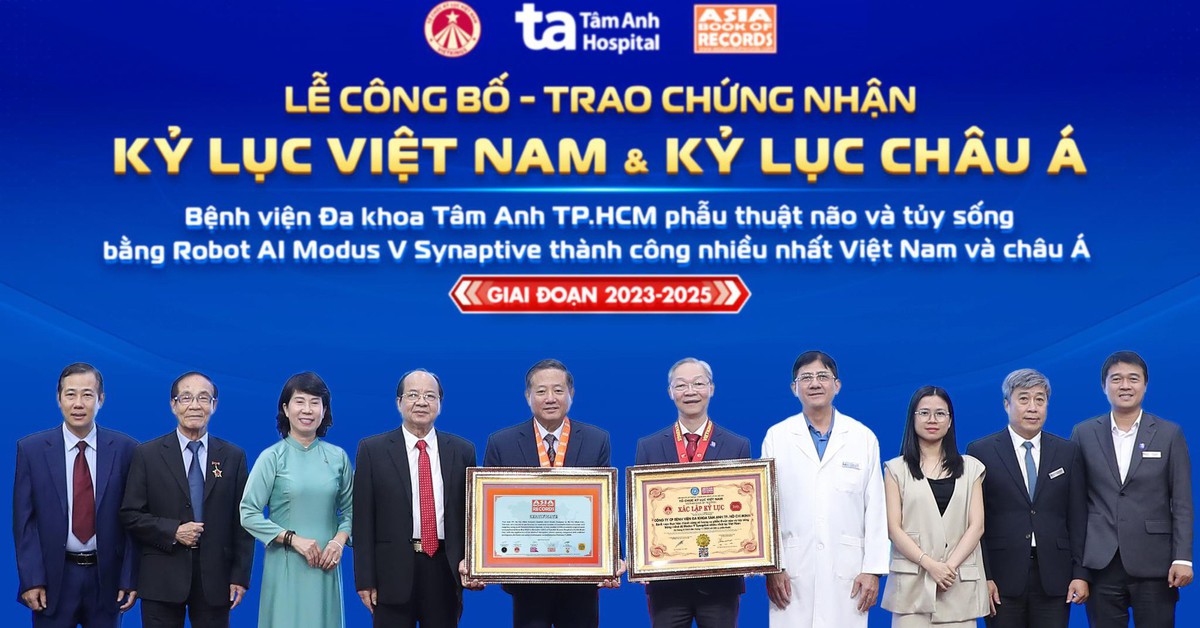Bệnh viện Tâm Anh lập kỷ lục châu Á về phẫu thuật não bằng Robot AI