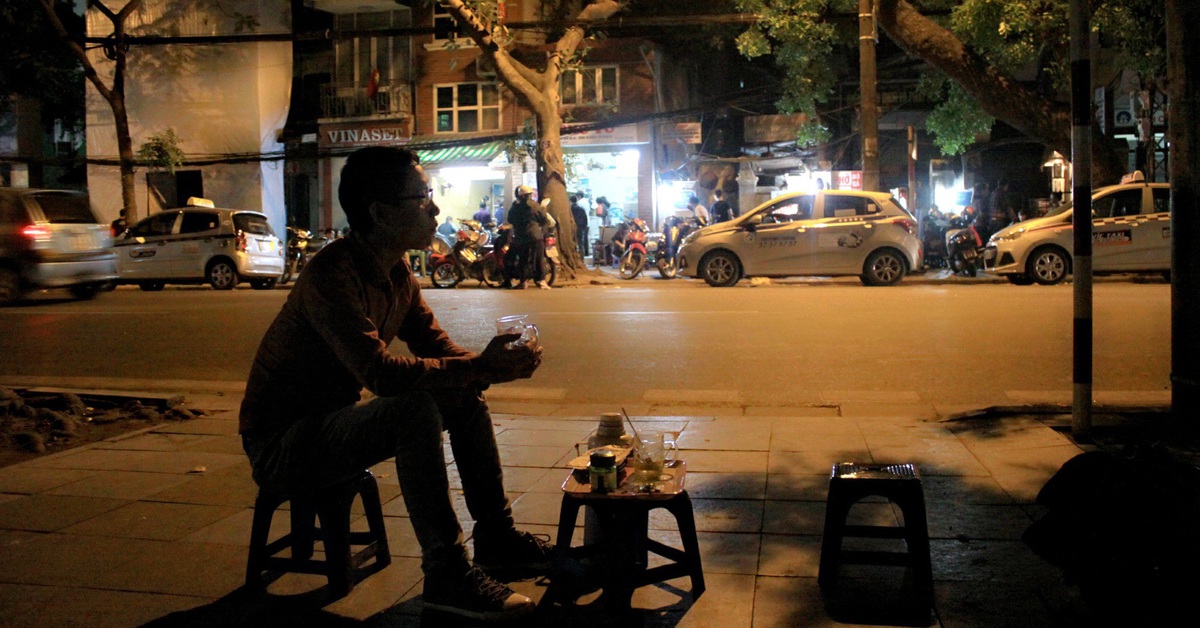 Người trở lại thành phố mưu sinh cũng chênh vênh sau ngày đoàn viên