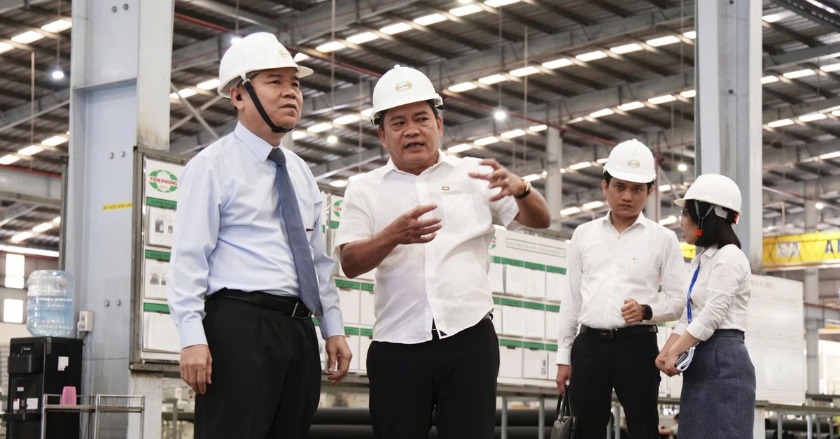 Phó chủ tịch UBND TP.HCM Trần Văn Bảy: Doanh nghiệp cần tiên phong sản xuất xanh, bền vững