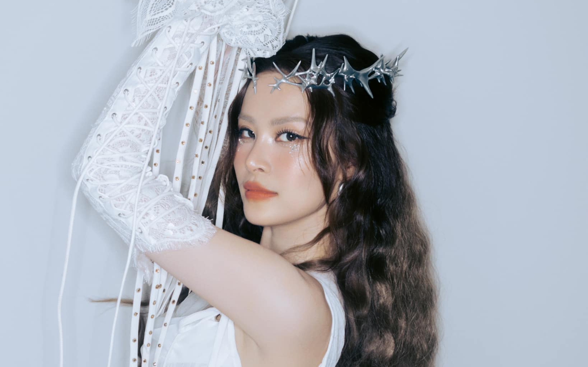 Đông Nhi lần đầu kết hợp với nhóm nhạc Nhật Bản nào tại Lễ hội Việt - Nhật?