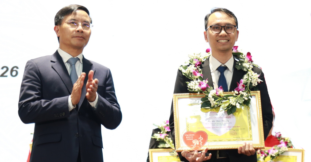 Đà Nẵng vinh danh những ‘blouse trắng’ thầm lặng với giải thưởng đặc biệt