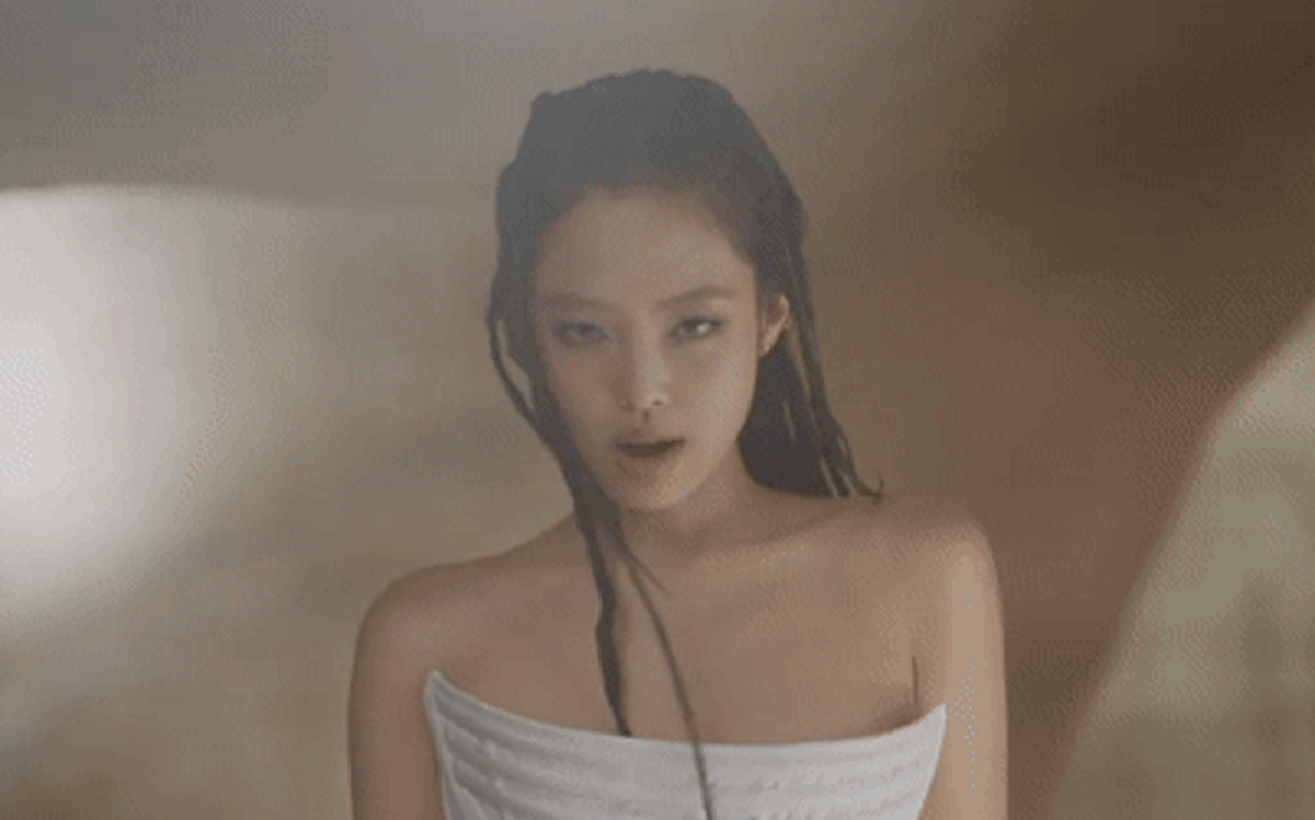 BlackPink thả xích MV Go, 'hệ điều hành' ai nấy cũng cực chiến