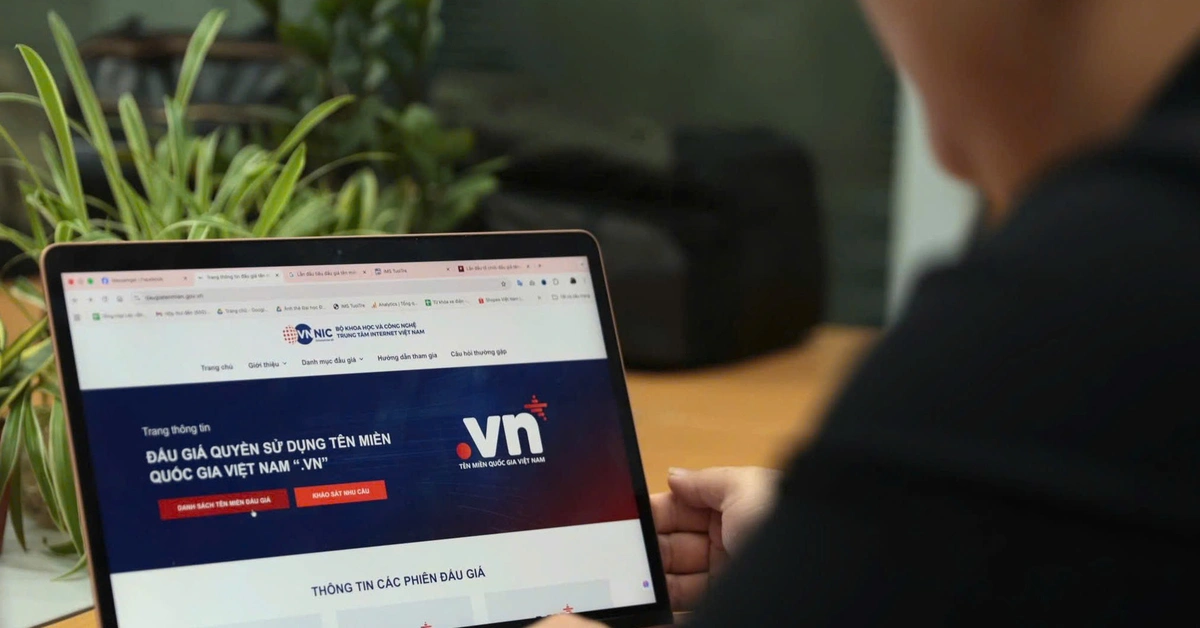 Lần đầu tiên tên miền hiếm 2 ký tự được tổ chức đấu giá