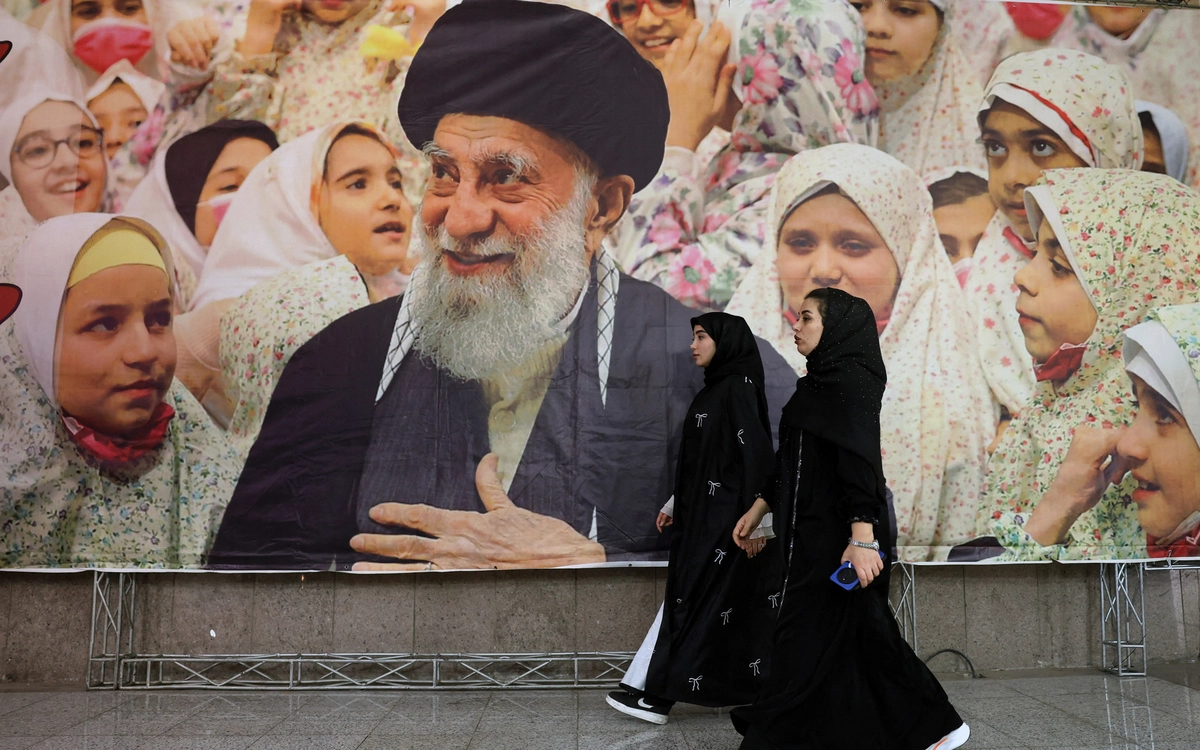 Thủ tướng Israel: Lãnh tụ tối cao Iran 'có dấu hiệu không còn sống'