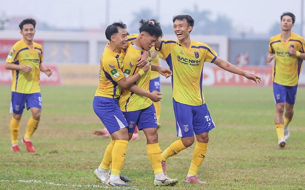 Thua ngược Bắc Ninh, Quảng Ninh xa dần tấm vé trở lại V-League