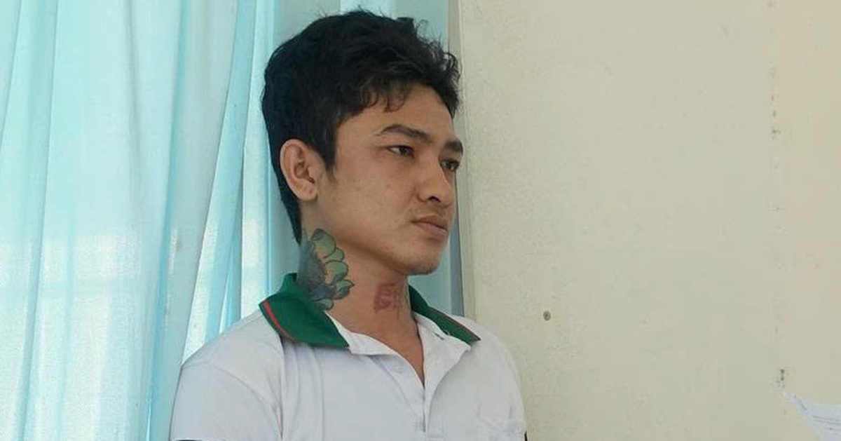 Bắt thanh niên dùng dao đâm bạn gái trọng thương, đâm người can ngăn tử vong