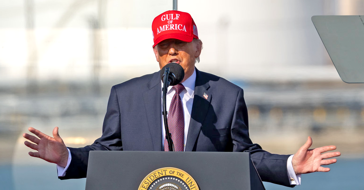 Chính quyền Trump xin hoãn hoàn tiền thuế quan thêm 4 tháng