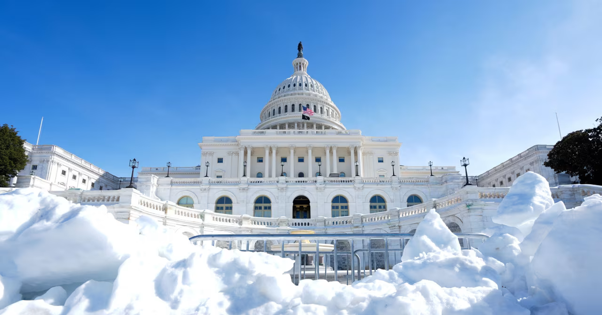 Chính phủ Mỹ đóng cửa ngày thứ ba: Hạ viện sắp bỏ phiếu mở cửa lại, ông Trump giúp 'dọn đường'