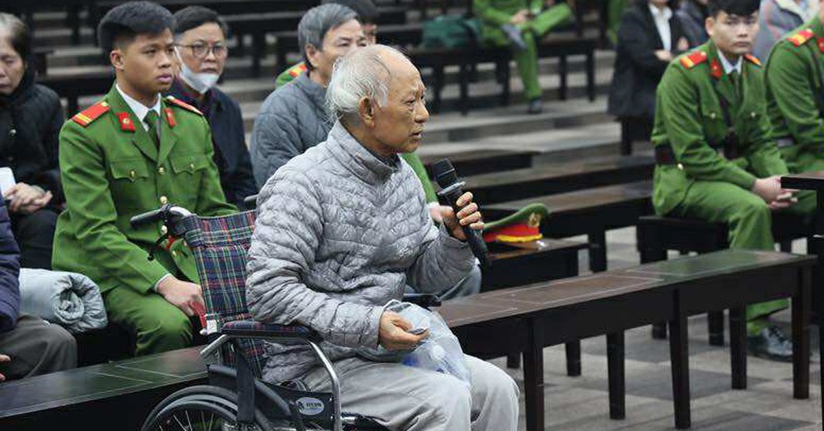 Cựu Tổng giám đốc Vicem 73 tuổi lãnh 15 năm tù vì xây tòa tháp ngàn tỉ rồi bỏ hoang