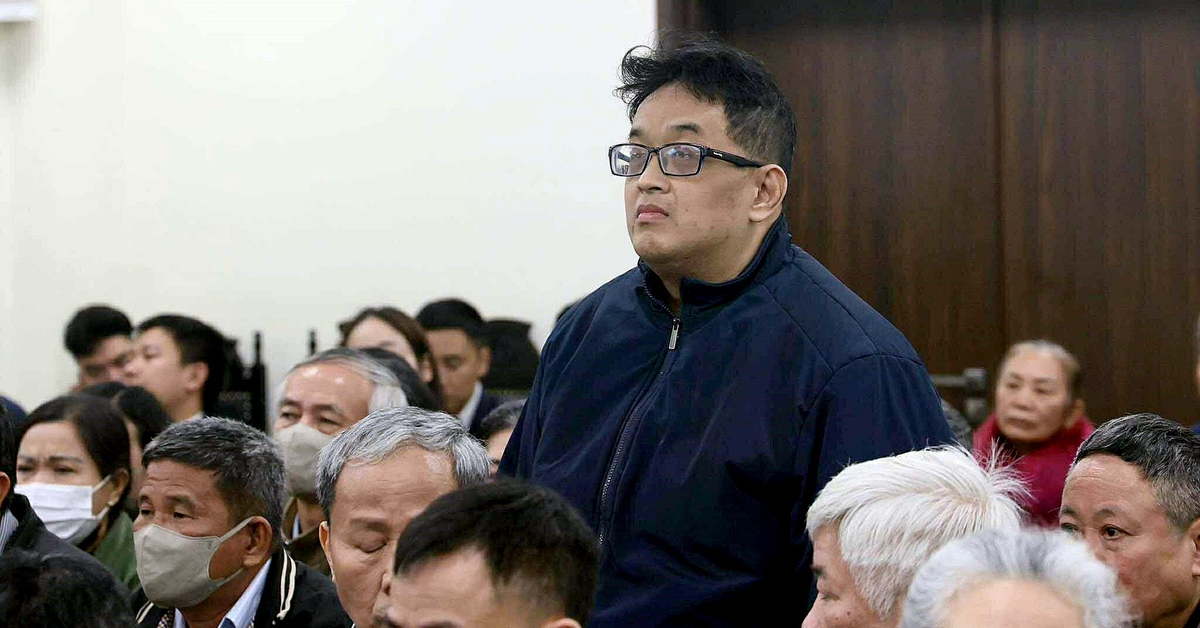 Vụ nhận hối lộ 71 tỉ: Cựu Viện trưởng lãnh 14 năm tù, 17 lãnh đạo bệnh viện từ 2-9 năm tù