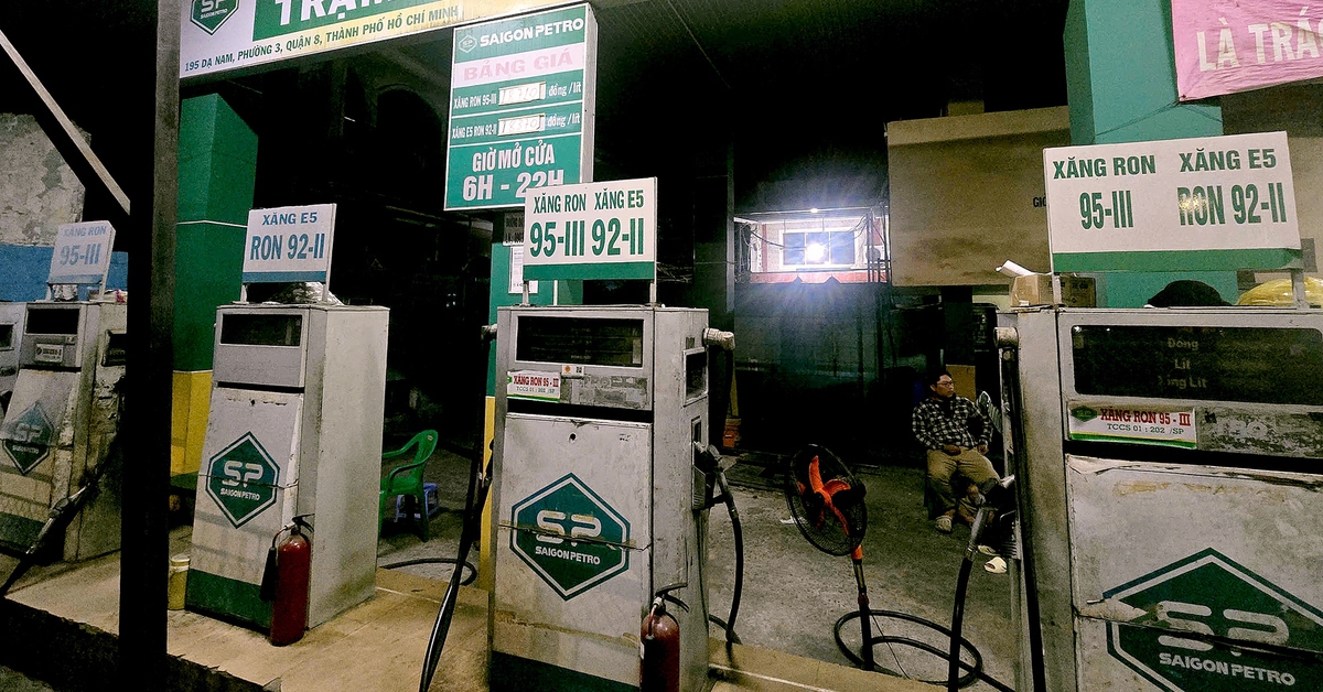 Công an TP.HCM triệt phá đường dây sản xuất xăng RON A95 giả quy mô lớn