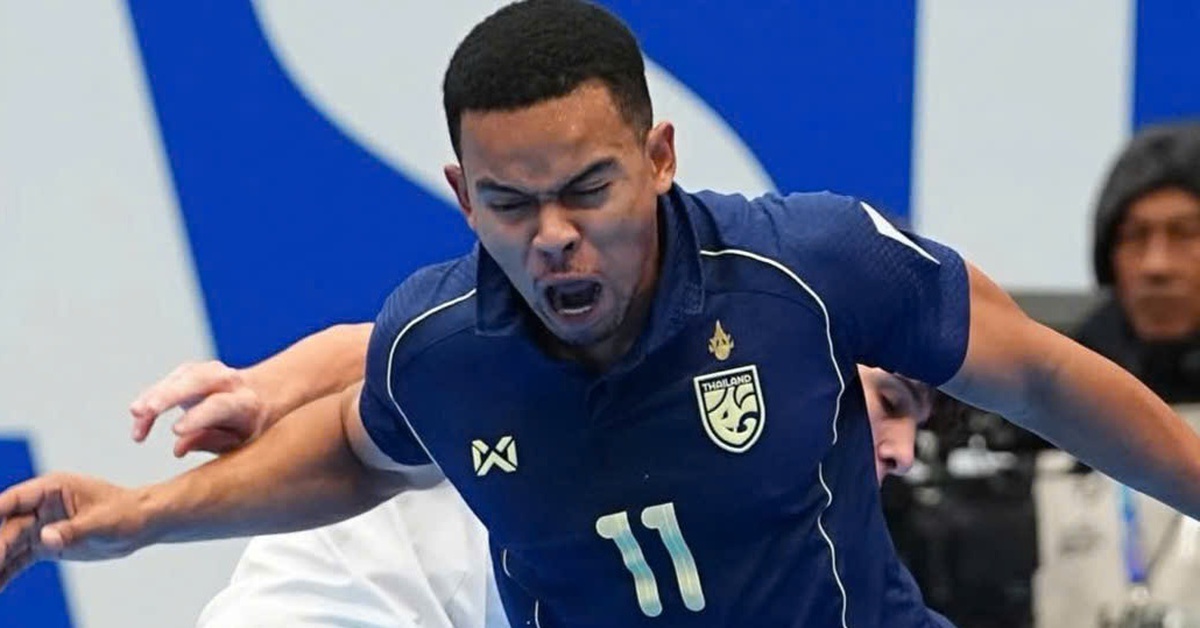 CĐV bóng đá Thái Lan suy sụp vì 'sân cỏ thua Việt Nam, futsal thua Indonesia'