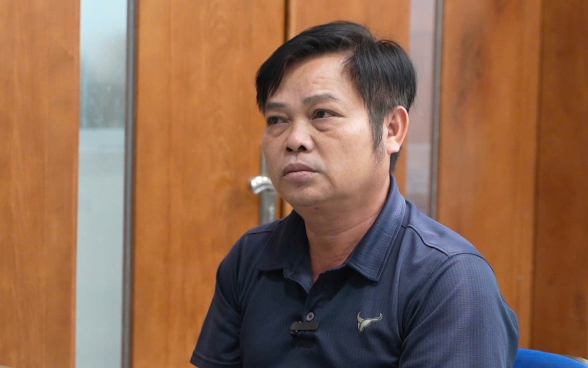 Lời khai nhóm làm xăng RON A95 giả: Pha dung môi, nhuộm màu rồi bán như xăng thật