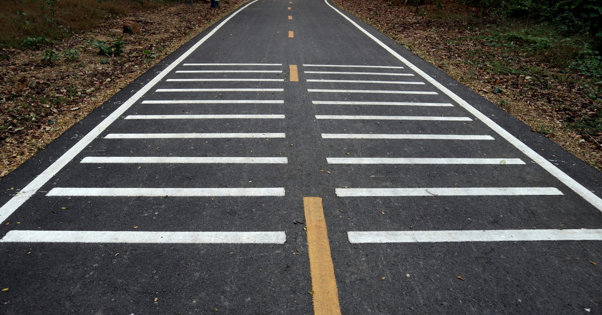 Không cần biển hay camera, dải rung kẻ đường khiến tài xế giảm tốc