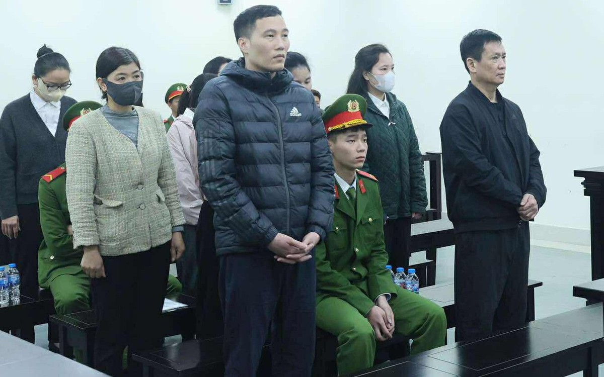 'Bà trùm' buôn lậu 564kg vàng từ Trung Quốc vào Việt Nam bị đưa ra xét xử